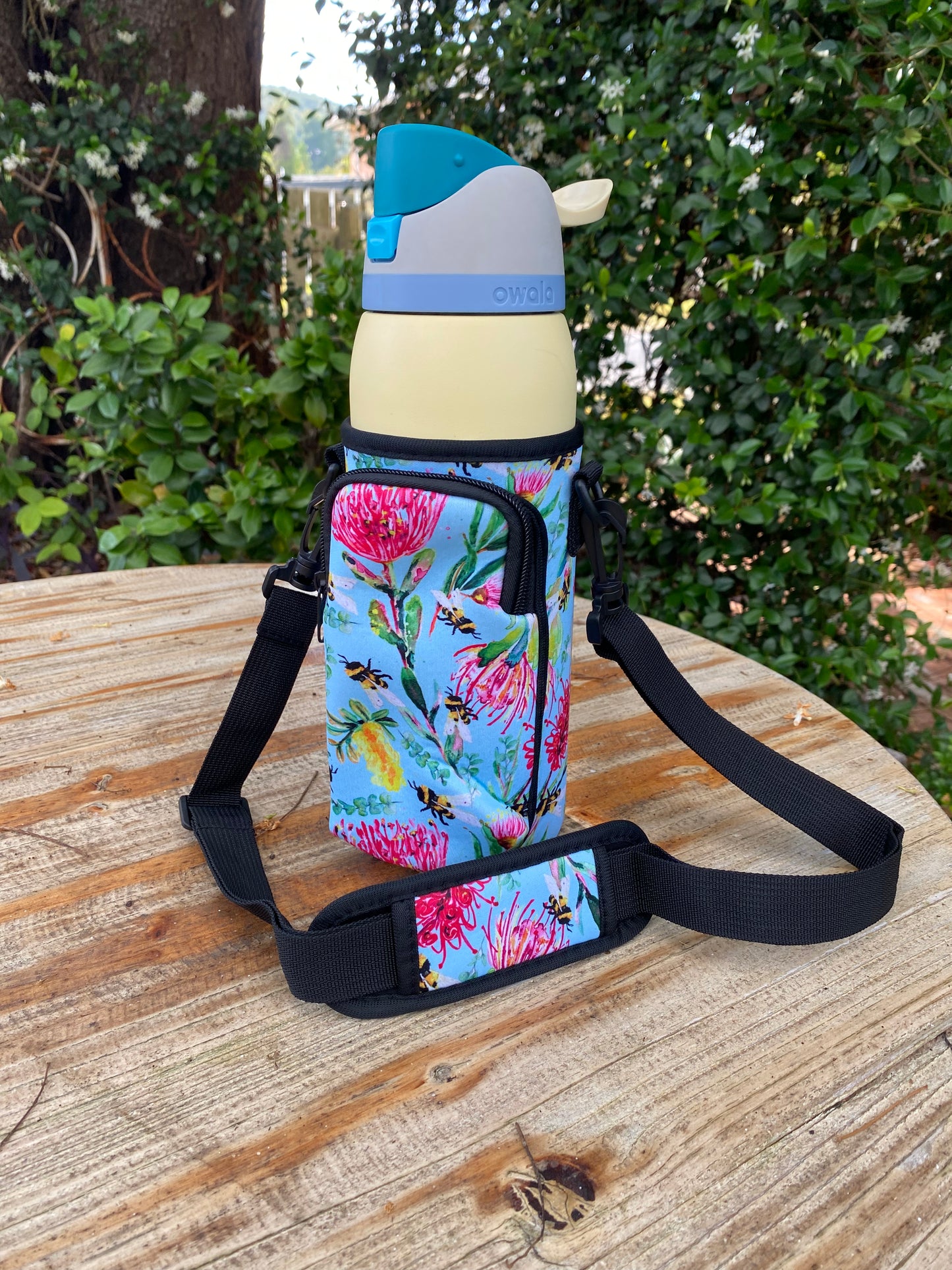 Drink bottle carrier